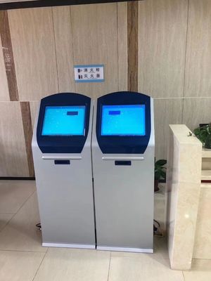 Sistema elettronico di coda che migliora il flusso dei clienti e riduce i tempi di attesa nei centri sanitari banche e uffici governativi