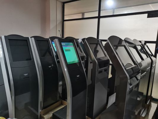QMS Ticketing Kiosk Sistema di coda ospedaliera completamente configurabile